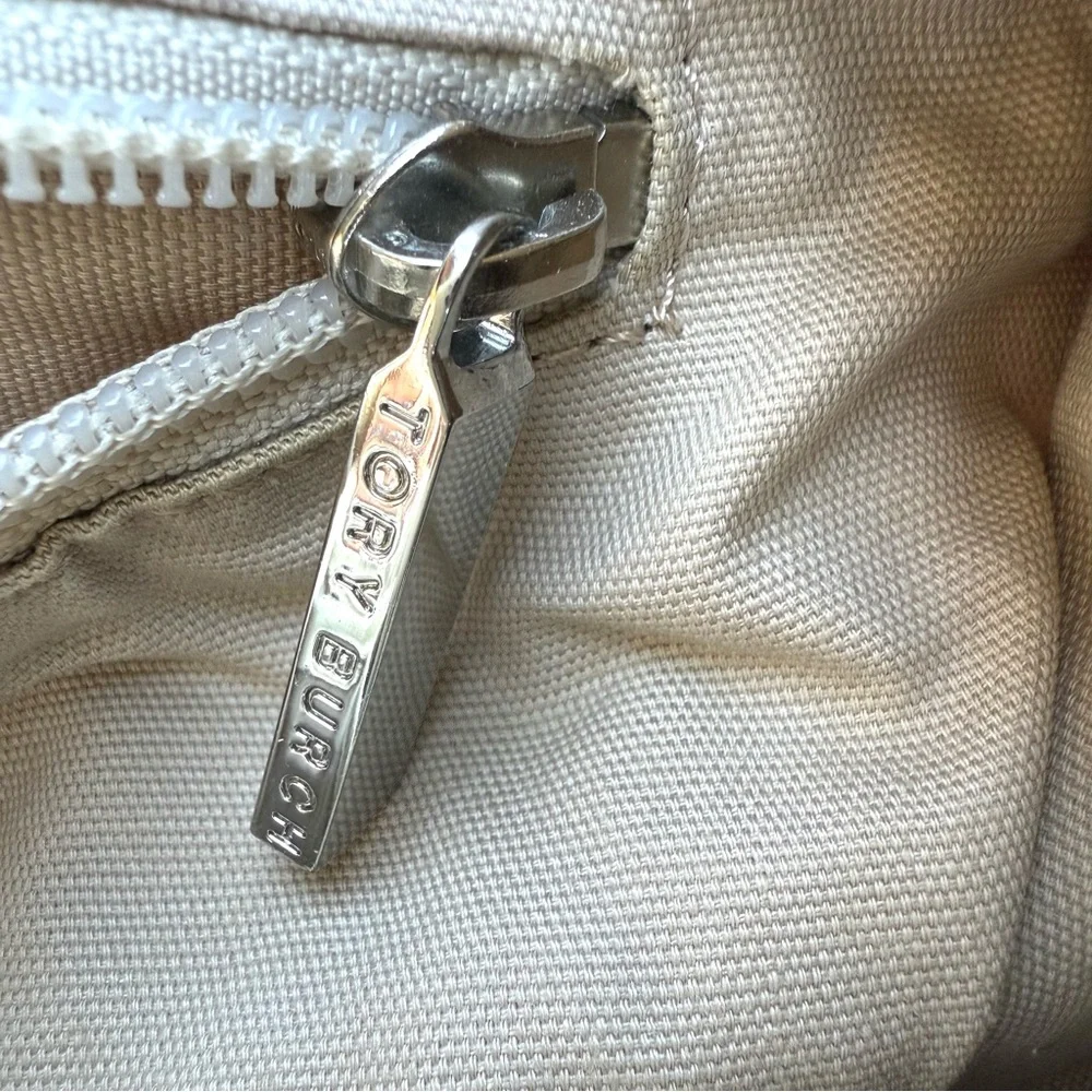 Tory Burch Hand Bag - Picture 14 of 16